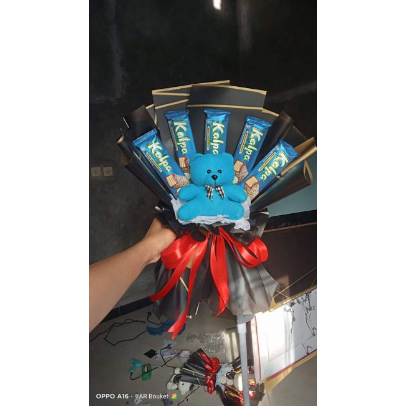 

(BARU) Buket boneka snack cocok untuk hadiah wisuda ulangtahun kelulusan Sidang skripsi teman atau keluarga