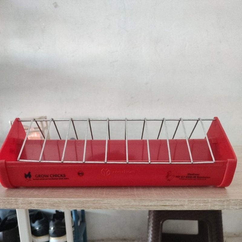 DOC FEEDER - TEMPAT PAKAN RANSUM AYAM MEDION