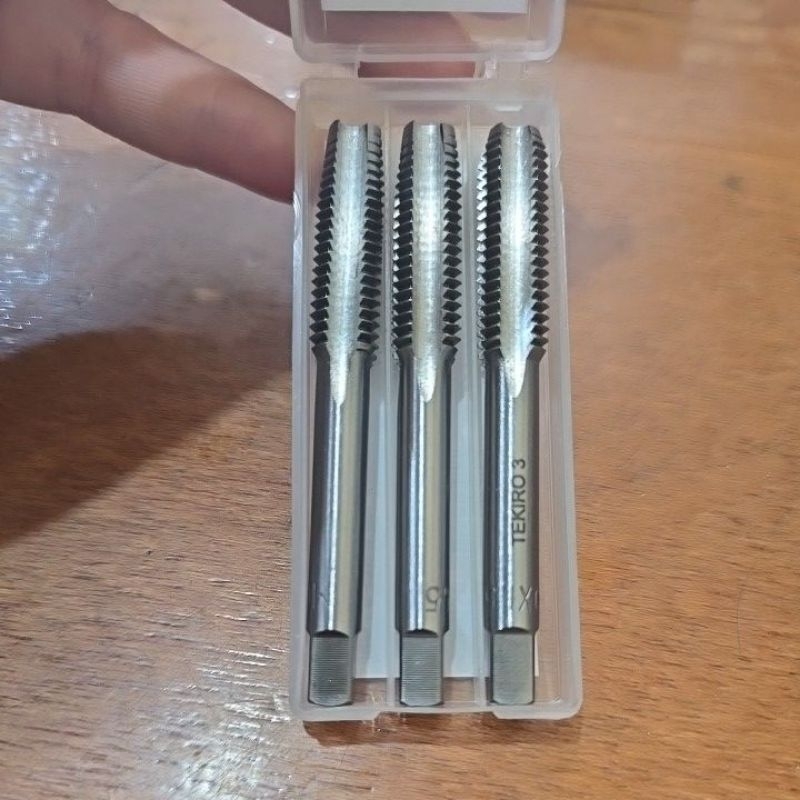hand tap set tekiro m10 x 1.5 /hand tap isi 3pc tekiro M10x1.5