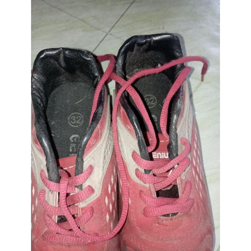 preloved sepatu bola anak