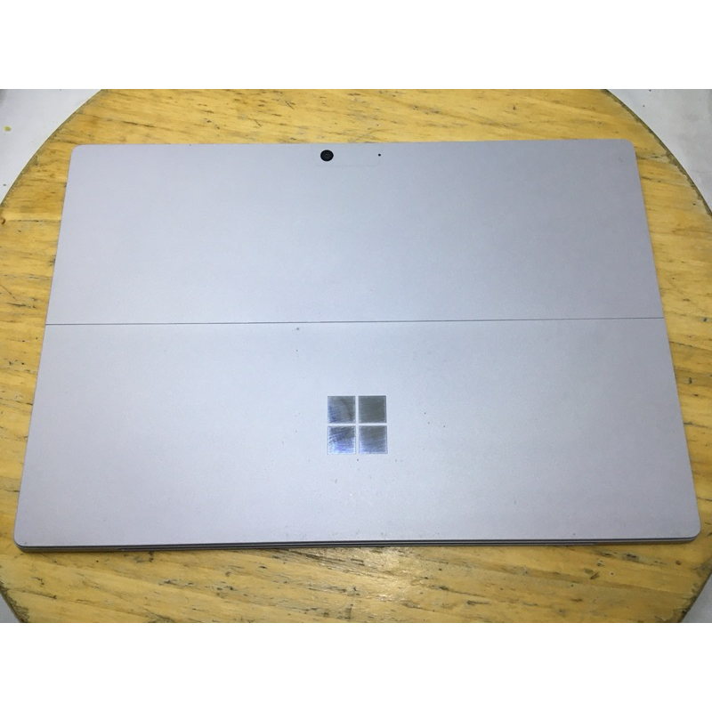 SURFACE PRO 7 I5-1035G4 8GB RAM 128GB SSD 2736x1824 RESO CAM 2 in 1 MURAH
