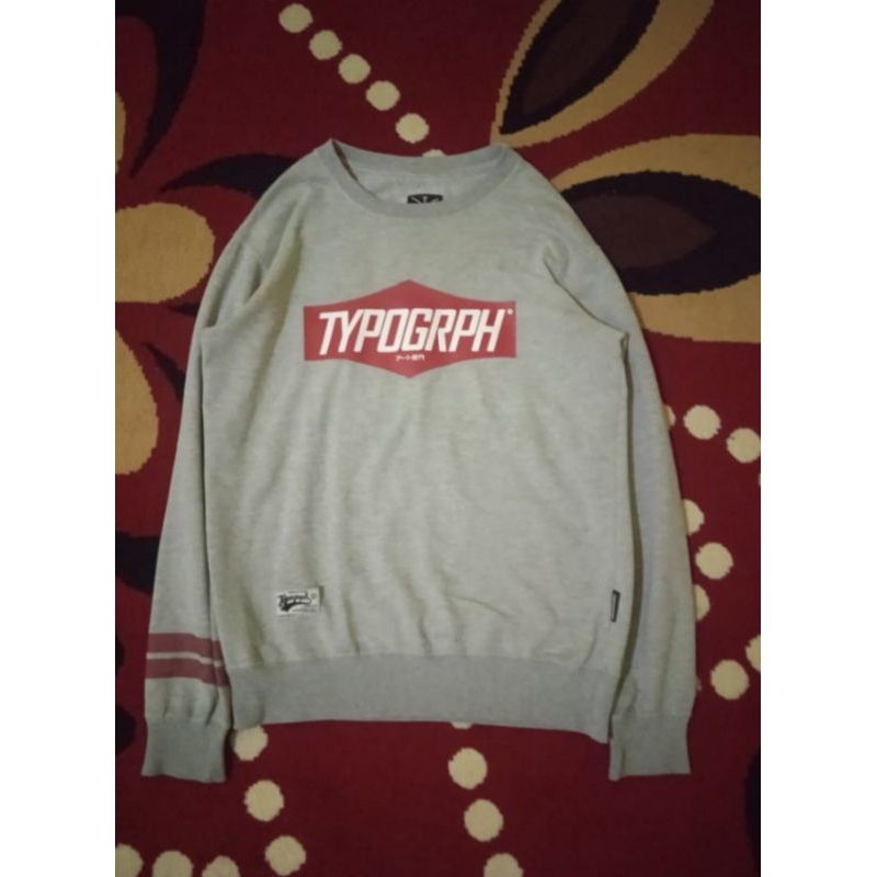 crewneck typogrph & t-shirt band