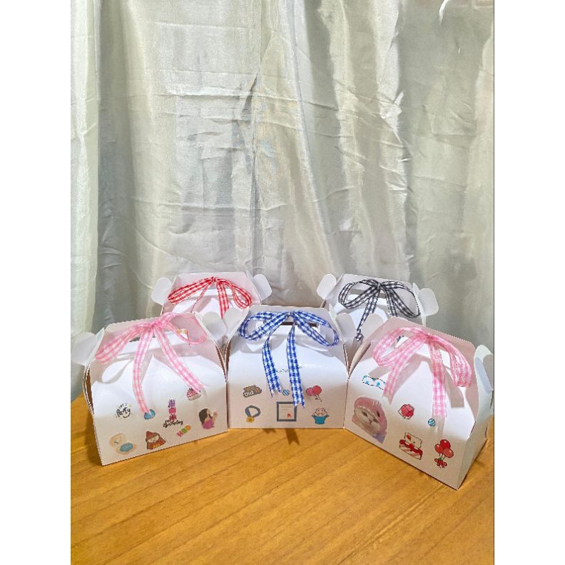 

GIFTBOX/HAMPERS/KADO AESTHETIC ULANG TAHUN WISUDA SEMPRO MURAH