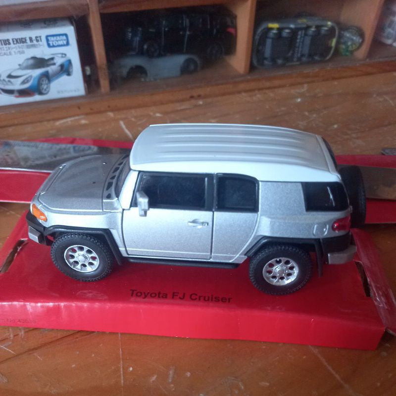 DIECAST MINIATUR MOBIL TOYOTA HARDTOP FJ40 ORIGINAL