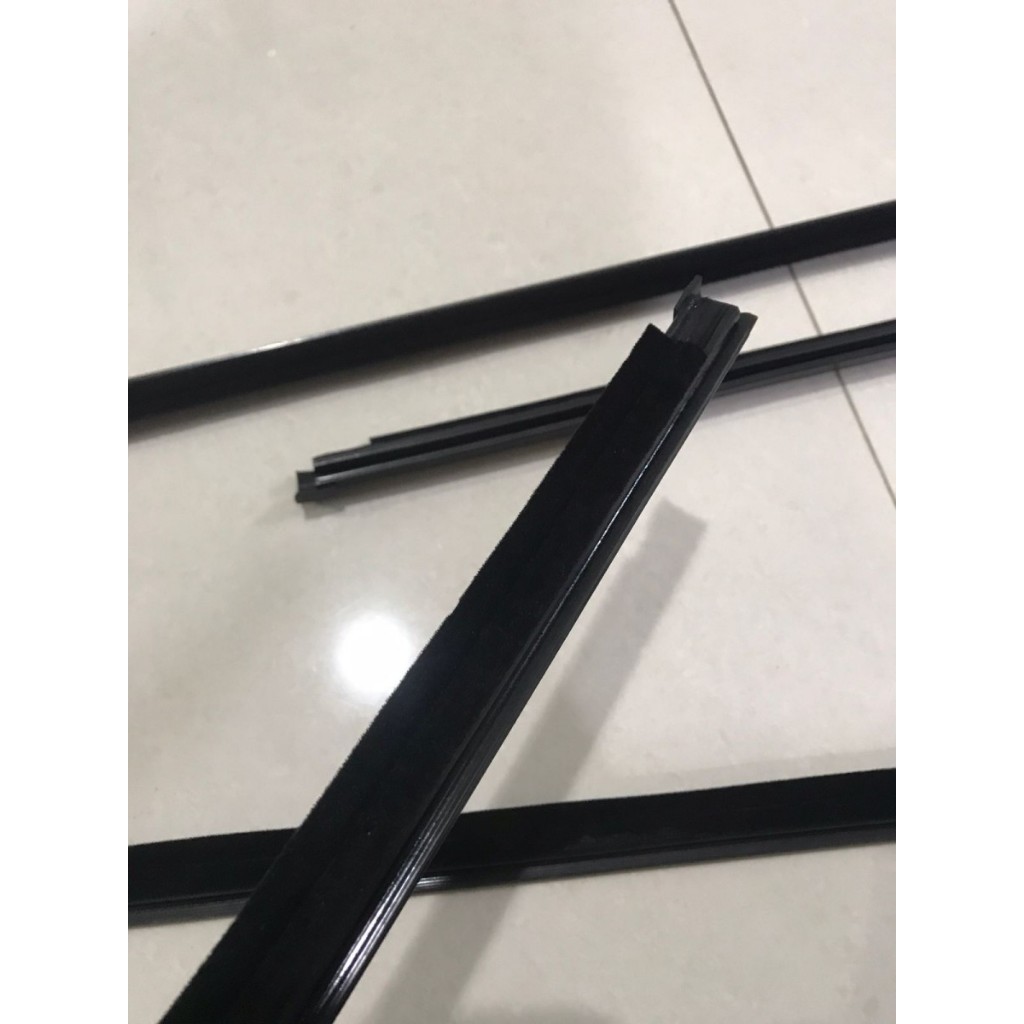 karet pelipit nissan terrano