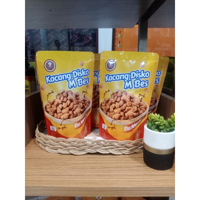 

Kacang Disko oleh oleh khas Makassar