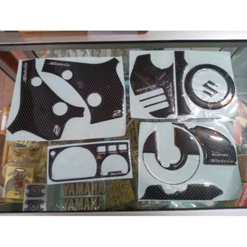 Emblem set timbul variasi satria lumba
