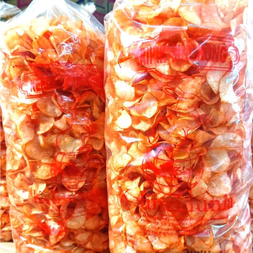 

Keripik Singkong Pedas Gurih Bawang 1kg keripik singkong Manis Keripik Singkong Original Tipis Crispy Empuk Kripik Singkong Asin Cemilan Gurih