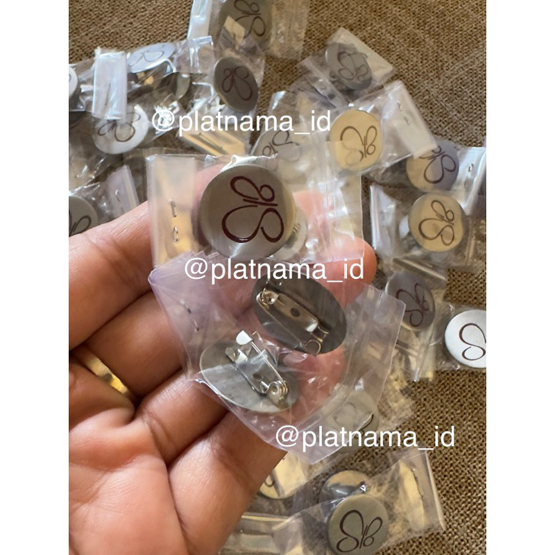 Label plat peniti / bros plat / plat tas costom / bros custom