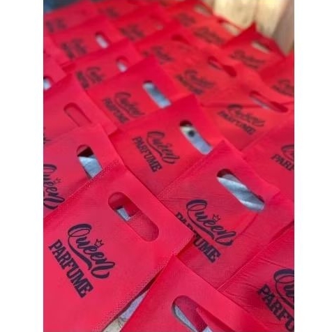

Goodie bag ukuran 15x20 custom sablon.