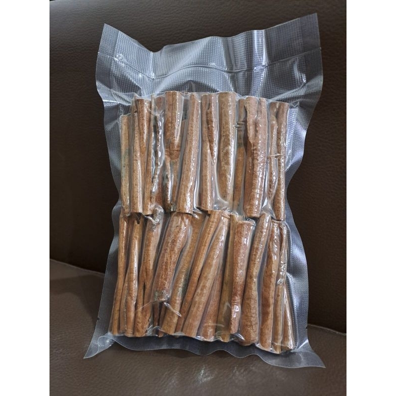 

Kayu manis batang kemasan vacum 250 gram premium 100% alami organik cinnamon rempah herbal jamu bumbu bahan masakan stick utuh asli kerinci jambi kualitas ekspor stik 8cm super bersih kering murah pilihan terbaik grade A