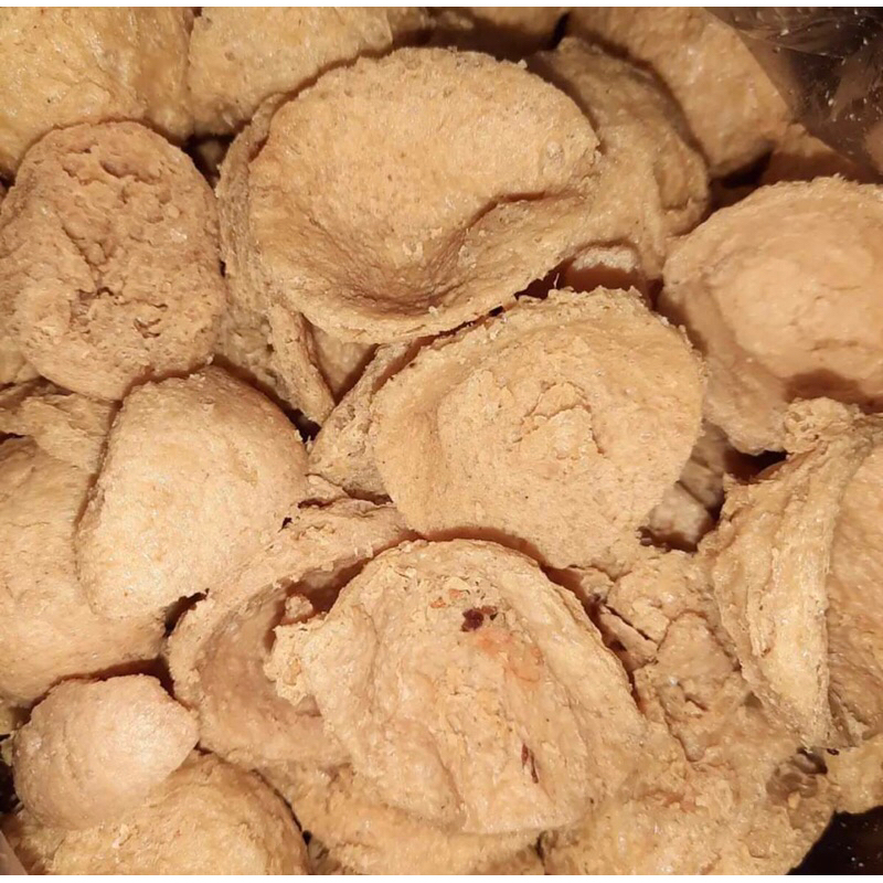 

KERIPIK TAHU KERING GURIH DAN RENYAH 500 GRAM