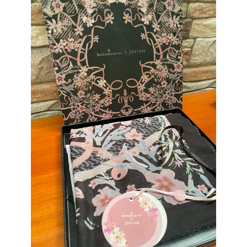 BUTTONSCARVES PARADISO BLACK NEW