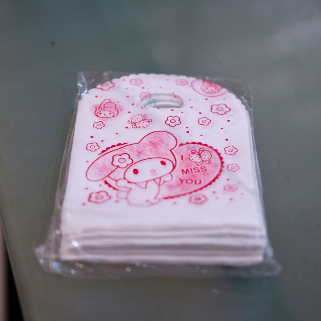 

PLASTIK MOTIF KECIL / PLASTIK PARFUM