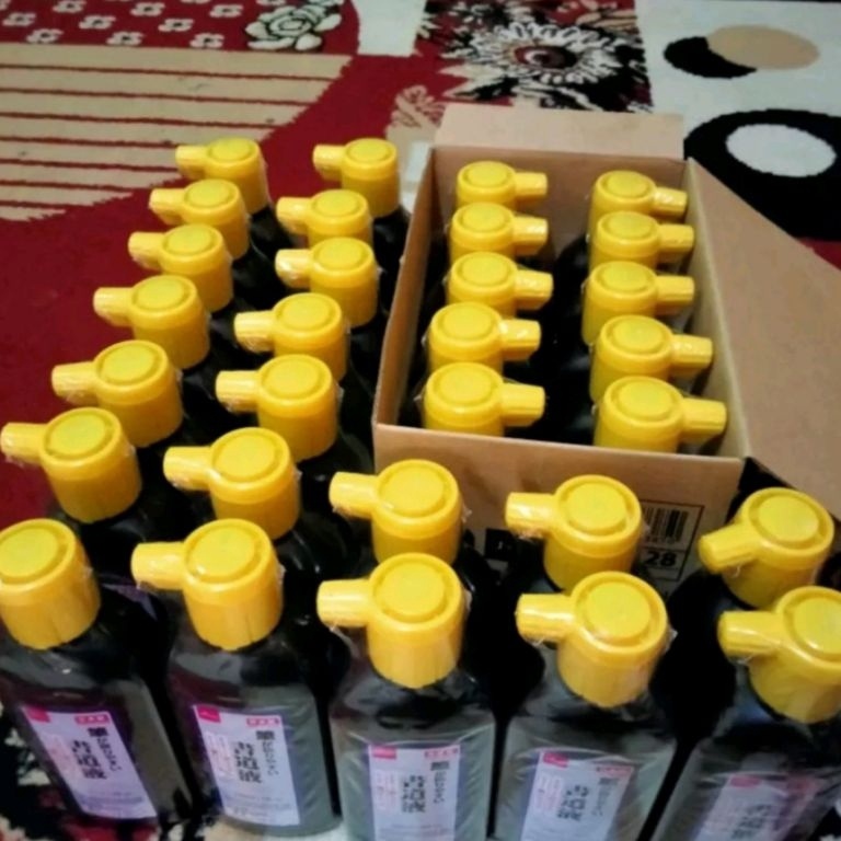 

KODE J82D DAISO tinta Kaligrafi 18 ml