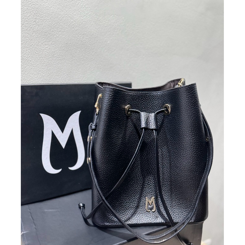 CARLA MOOIJ PRELOVED