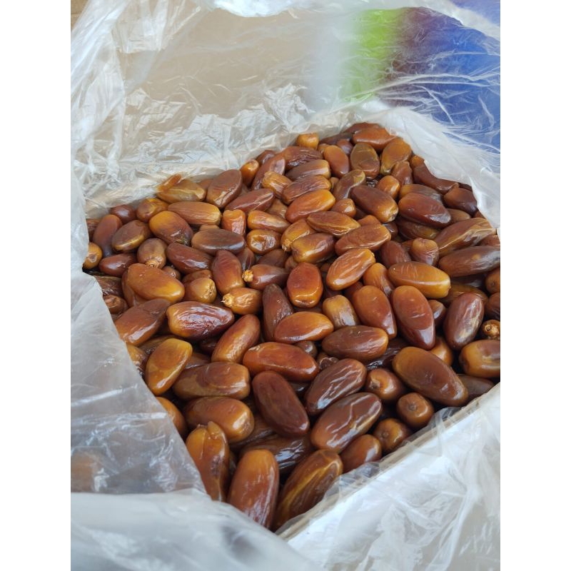 

Kurma Tunisia Madu