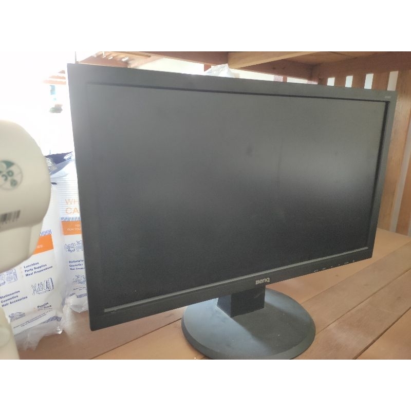 Monitor LCD 19 inch Benq DL2020 minus nego
