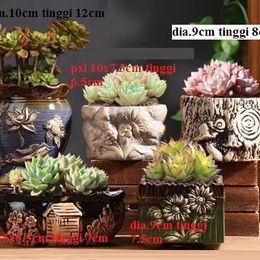 Pot tanaman kecil motif timbul pot keramik