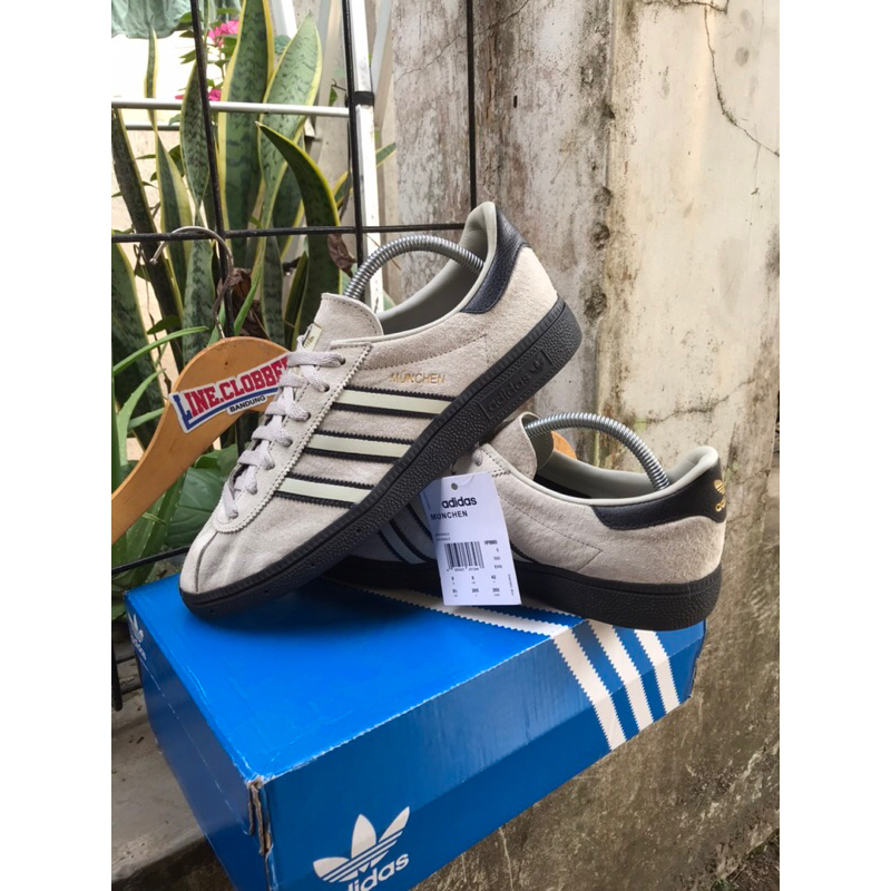adidas munchen sesame