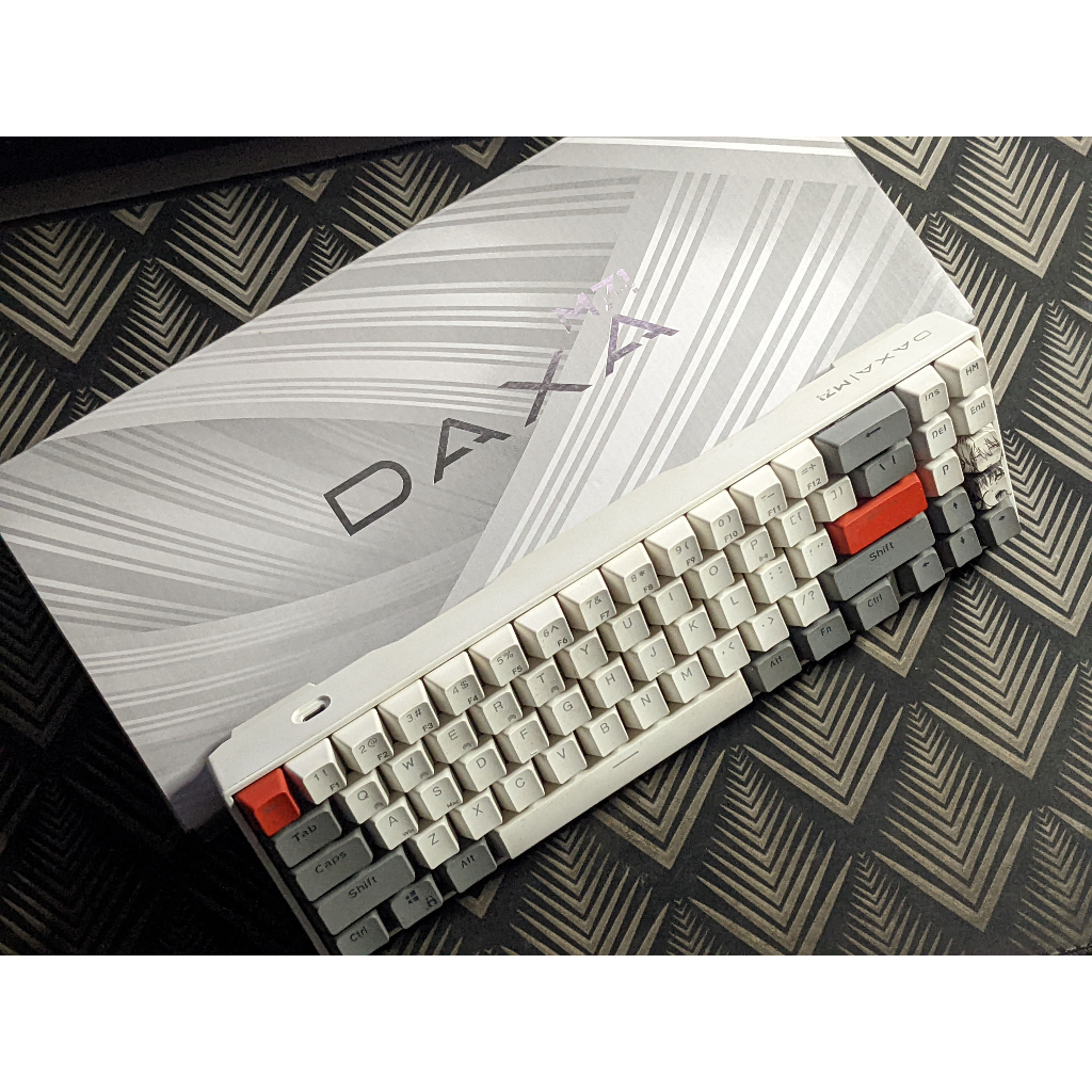 Keyboard  Mechanical Rexus Daxa M71 Pro Fullset Like New Dual Connection - Anime Keycaps