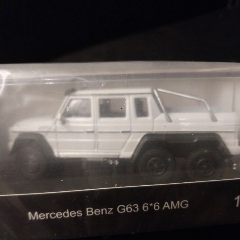 1:64 MERCEDES BENZ G63 6*6 AMG