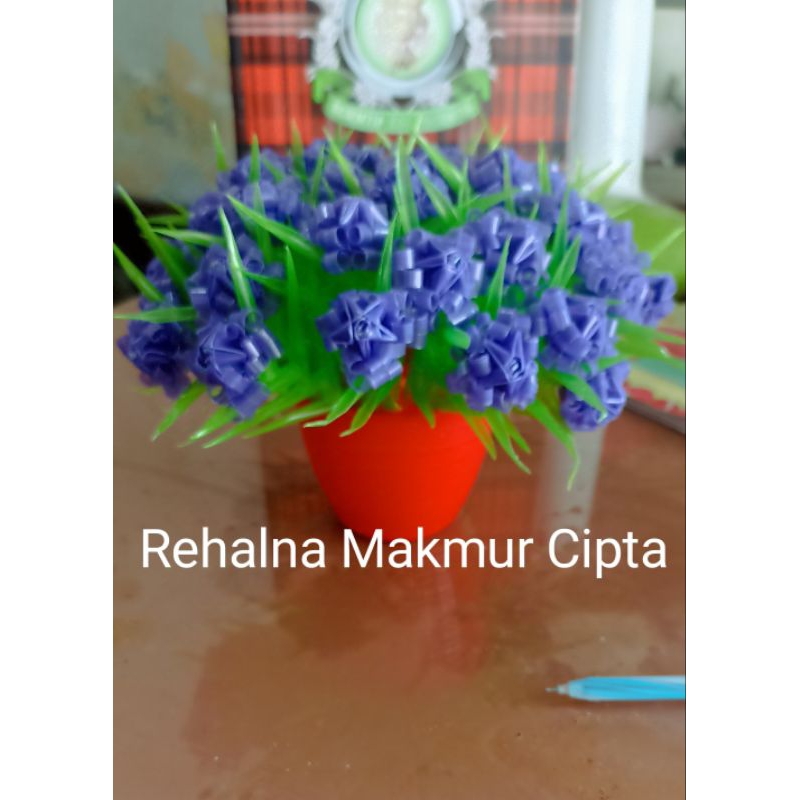 Bunga sedotan ungu bunga mawar ungu bunga prakarya bunga plastik bunga hias