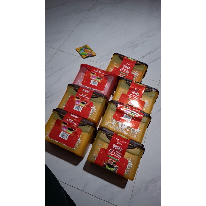 

Pocky 4 Varian rasa dalam satu box