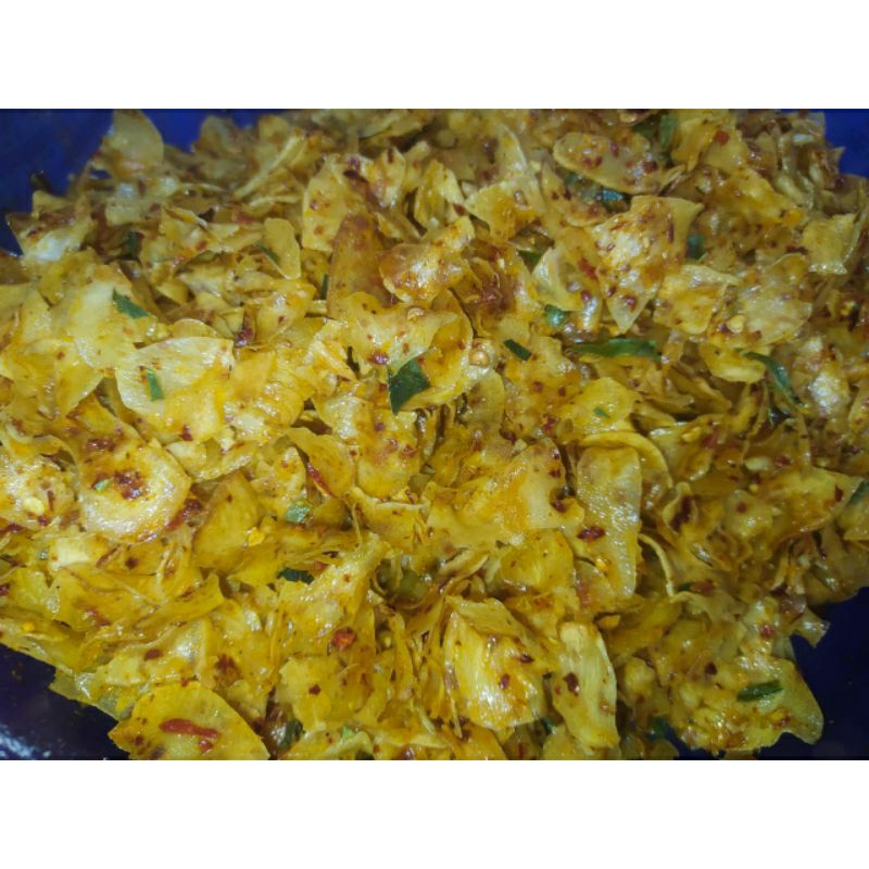 

KERIPIK SINGKONG PEDAS DAUN JERUK / Kripik singkong pedas daun jeruk