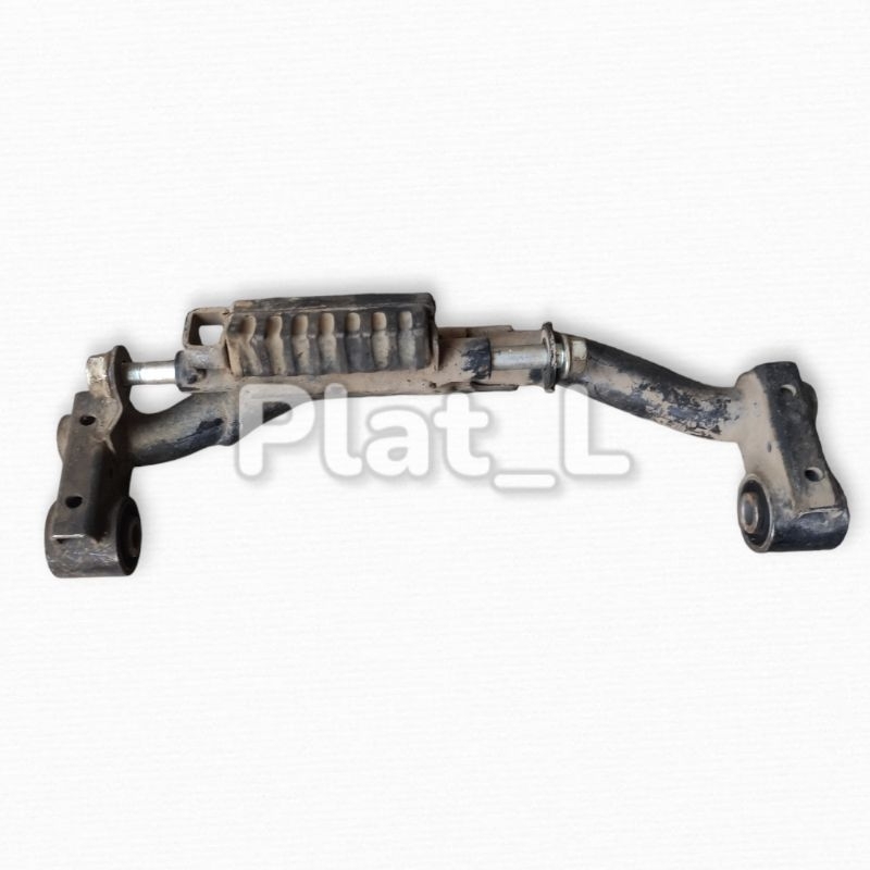 ASSY ANGINE HANGER Pangkon Dudukan Ayunan Mesin ANGINE MOUNTING Honda All New Beat LED Deluxe  Scoop
