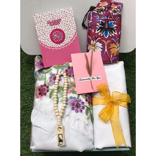 Termurah Paket Alat SholatPaket Alat sholat cewekHamper alat sholatkado wisudaKado Ulang tahunkado n