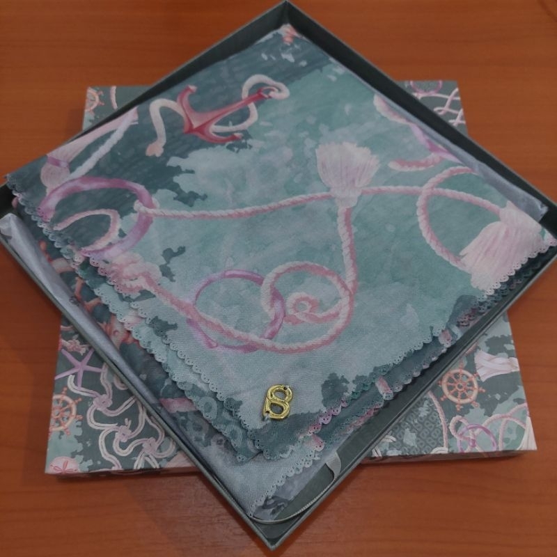 BUTTONSCARVES The Nautical - Clove (Preloved) Fullset