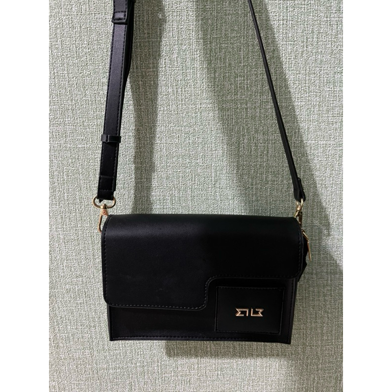 Preloved Wennie in Black - MILLY JADE Slingbag