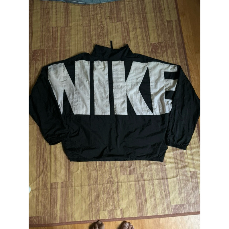 Nike Windbreaker Spellout Black