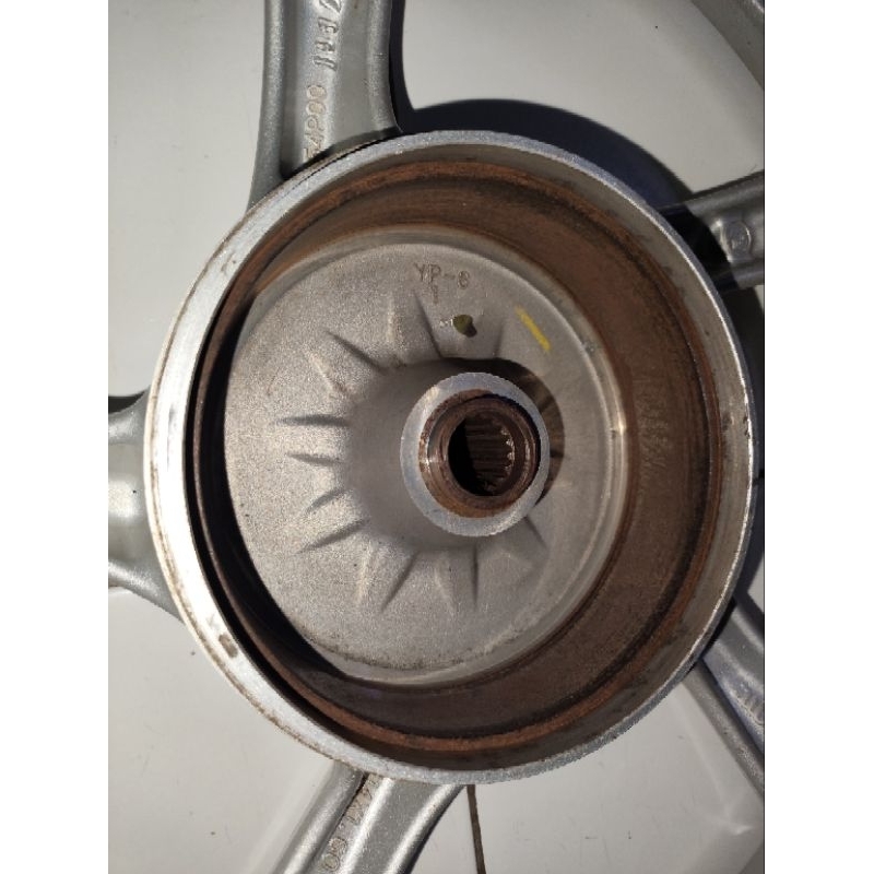 pelk velk velg belakang Mio j GT 115 silver original bekas