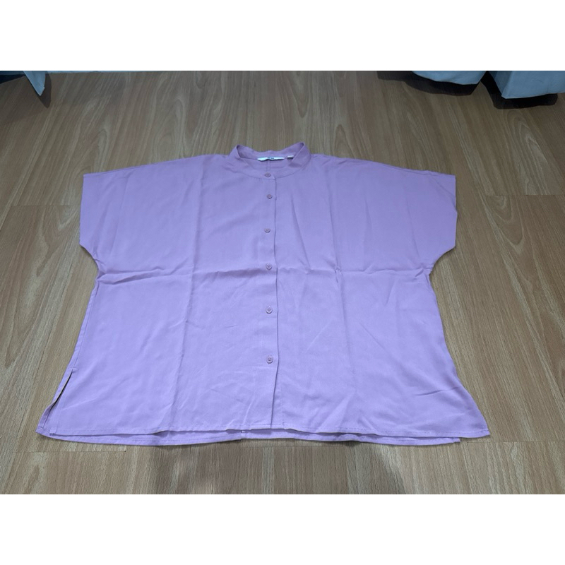 PRELOVED - Blouse wanita Uniqlo size S Oversized