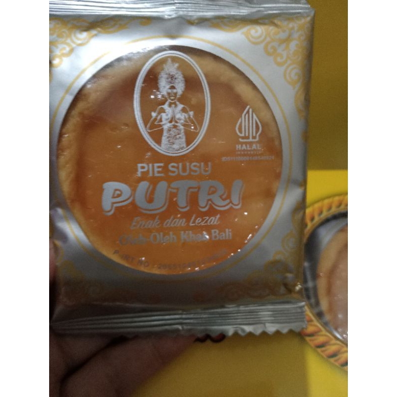 

PIE PUTRI ORIGINAL ISI 50 PCS FREE BOX