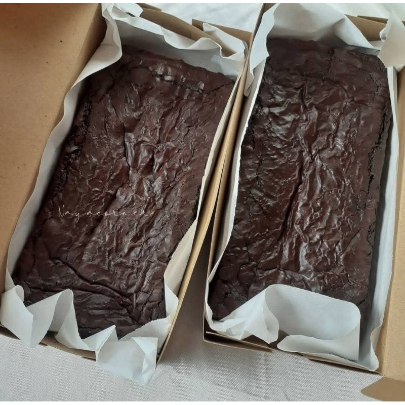 

Fudgy Brownies | Original size 20×10cm | By Kue Naya
