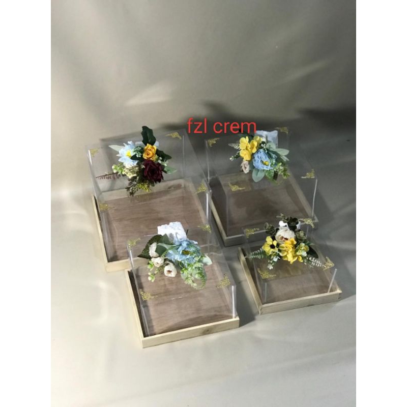 

KOTAK SESERAHAN /HANTARAN 1 Set Isi 4 KOTAK PERSEGI