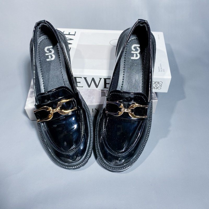 sepatu docmart wanita|sepatu wanita kulit|sepatu docmart hitam|sepatu casual wanita|sepatu kerja|sep