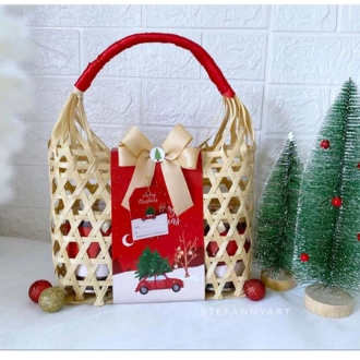 

Kranjang anyaman bambu -keranjang buah-hampers ukuran 30x15x20