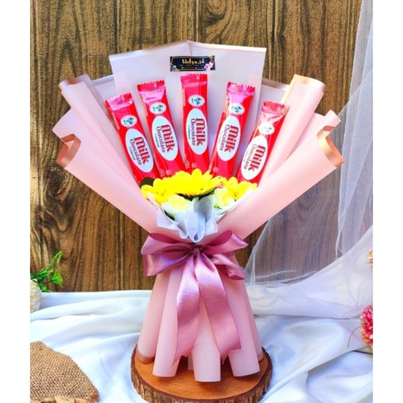 

buket coklat/ buket valentine/ buket Snack/ buket ulang tahun/ buket wisuda/ buket anniversary/ buket sempro
