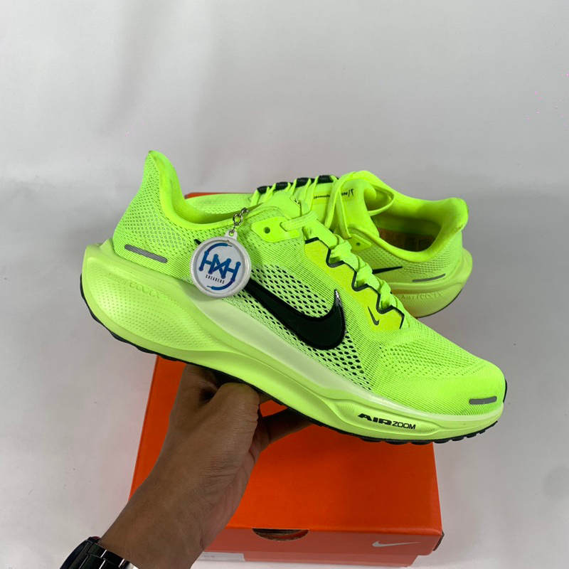 Sepatu Running Nike Pegasus 41 Air Zoom Light Green - 14579