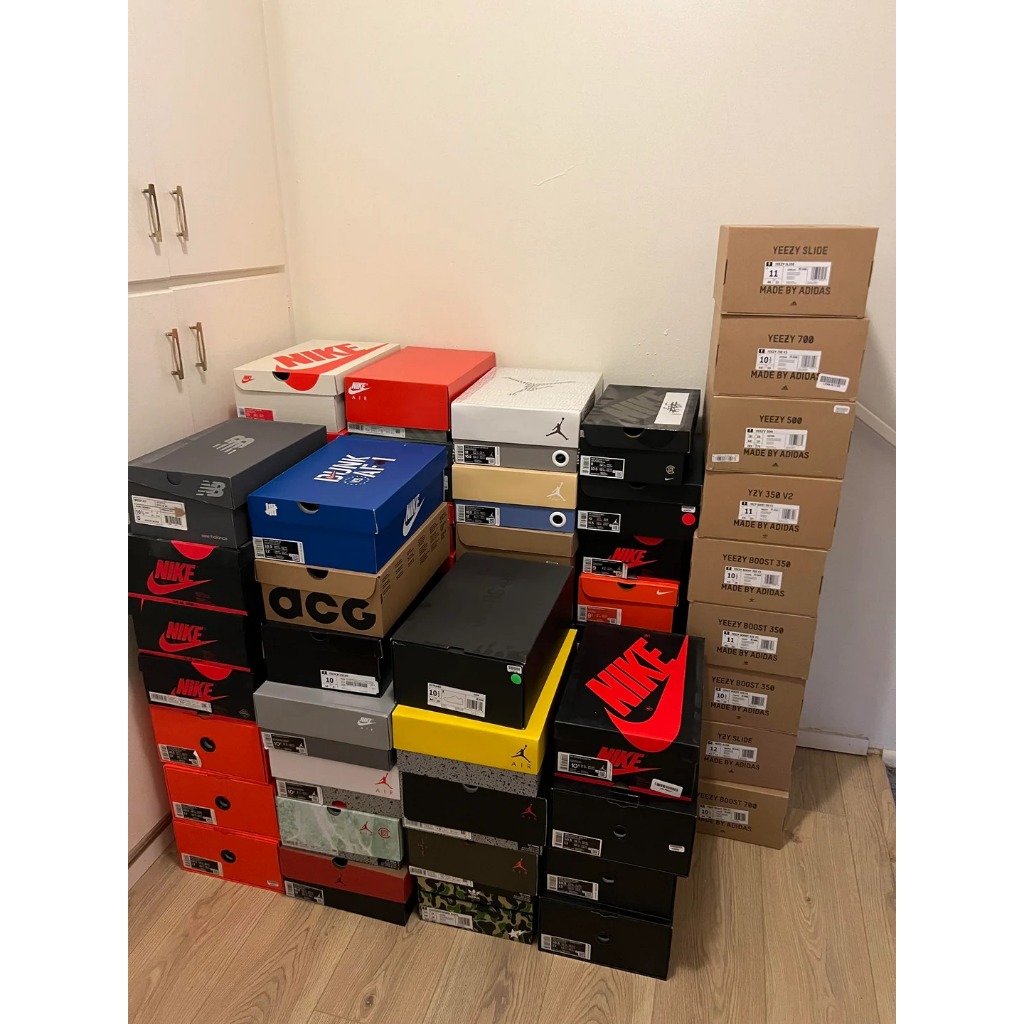 

Box Dus Sepatu Sneakers Adidas Nike New Balance Puma Reebok Fila Asics Onitsuka