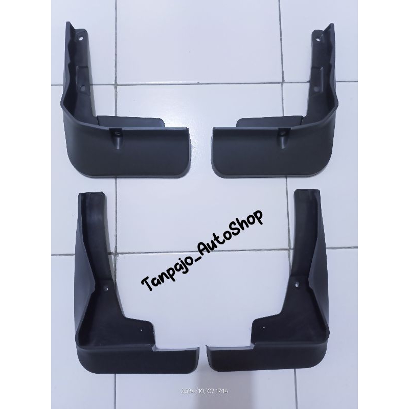 MUDGUARD XENIA/AVANZA VELOZ 2022 UP