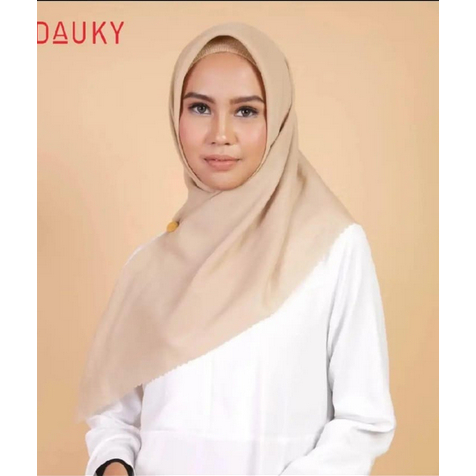 Hijab Segiempat Polos Dauky - Adelyna Scarf