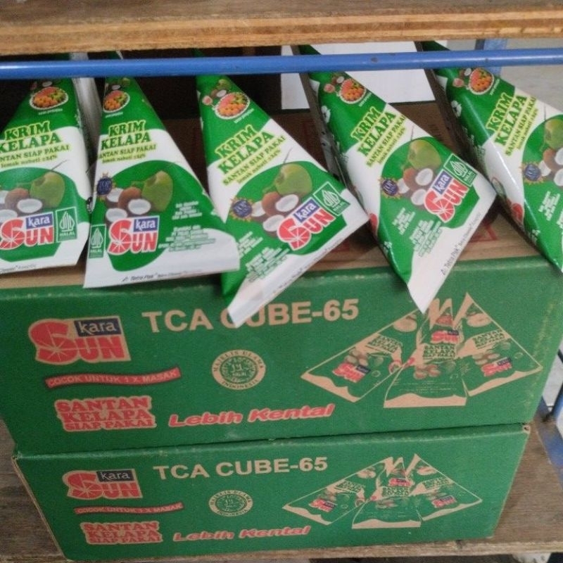 

sun kara krim kelapa santai siap pakai langsung dipakai tanpa dimasak 65ml