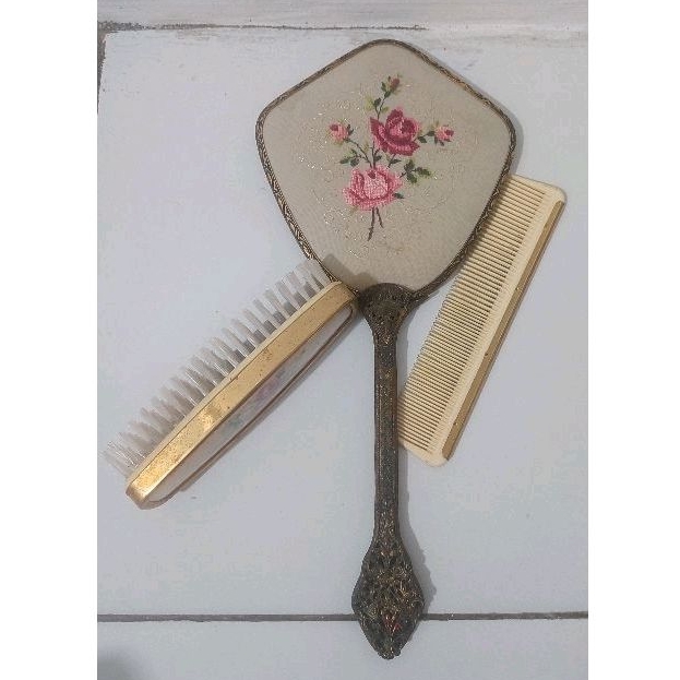 sisir cermin sikat pajangan eropa lawas antik