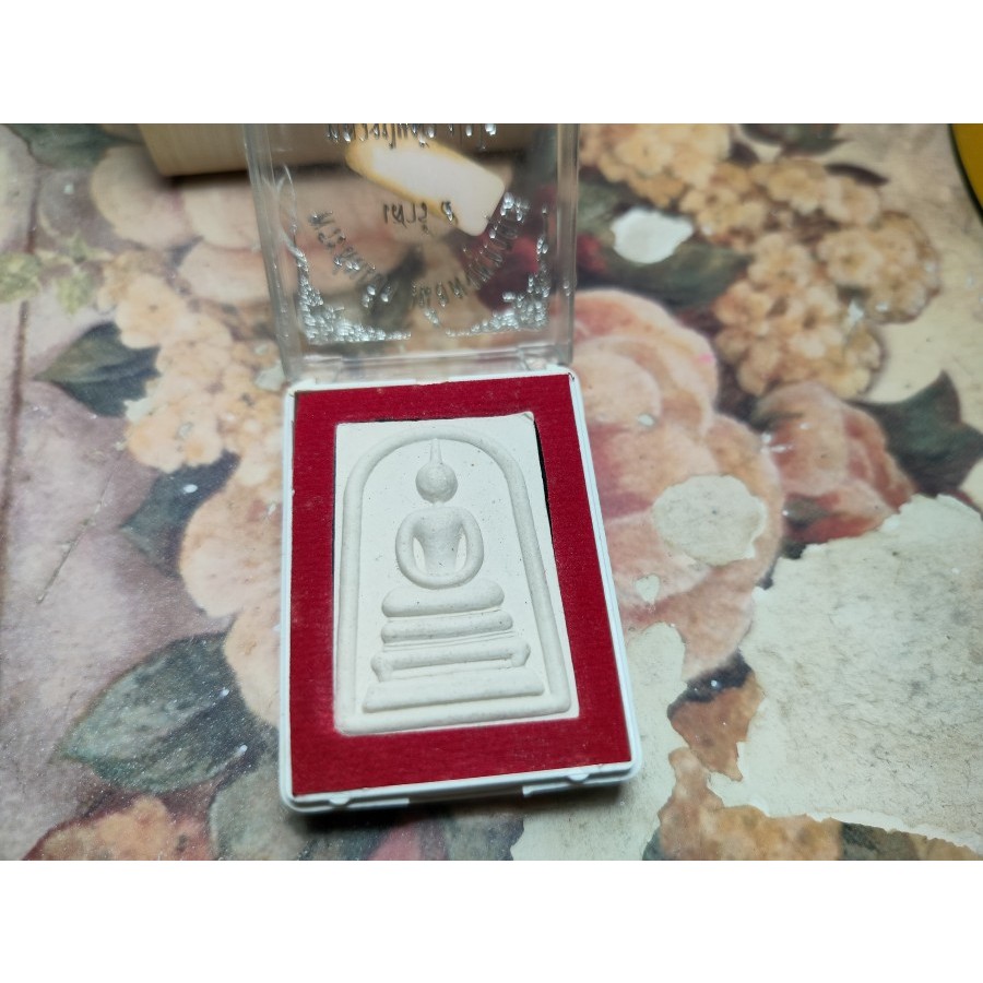 Somdej LP Paew Wat Rangman tahun 2010 [Dijuluki Dewa Kampaeng Saen oleh penduduk lokal]