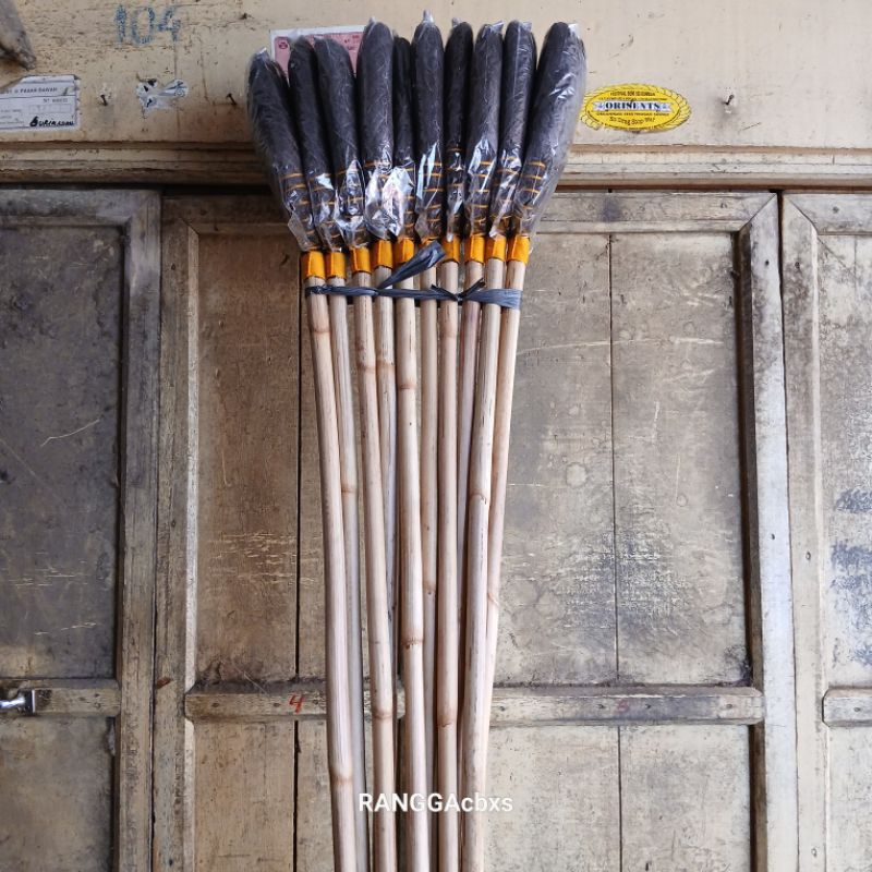 sapu tangkai panjang ijuk tangkai rotan